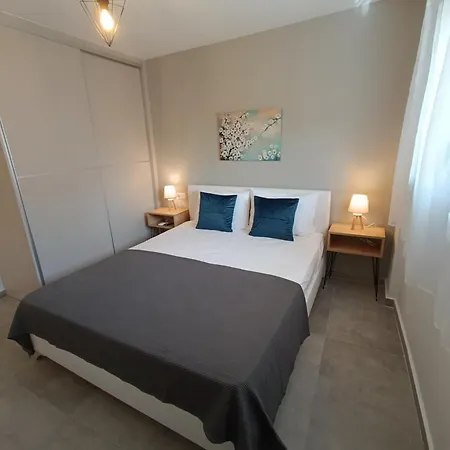 Apartment Platanos No1